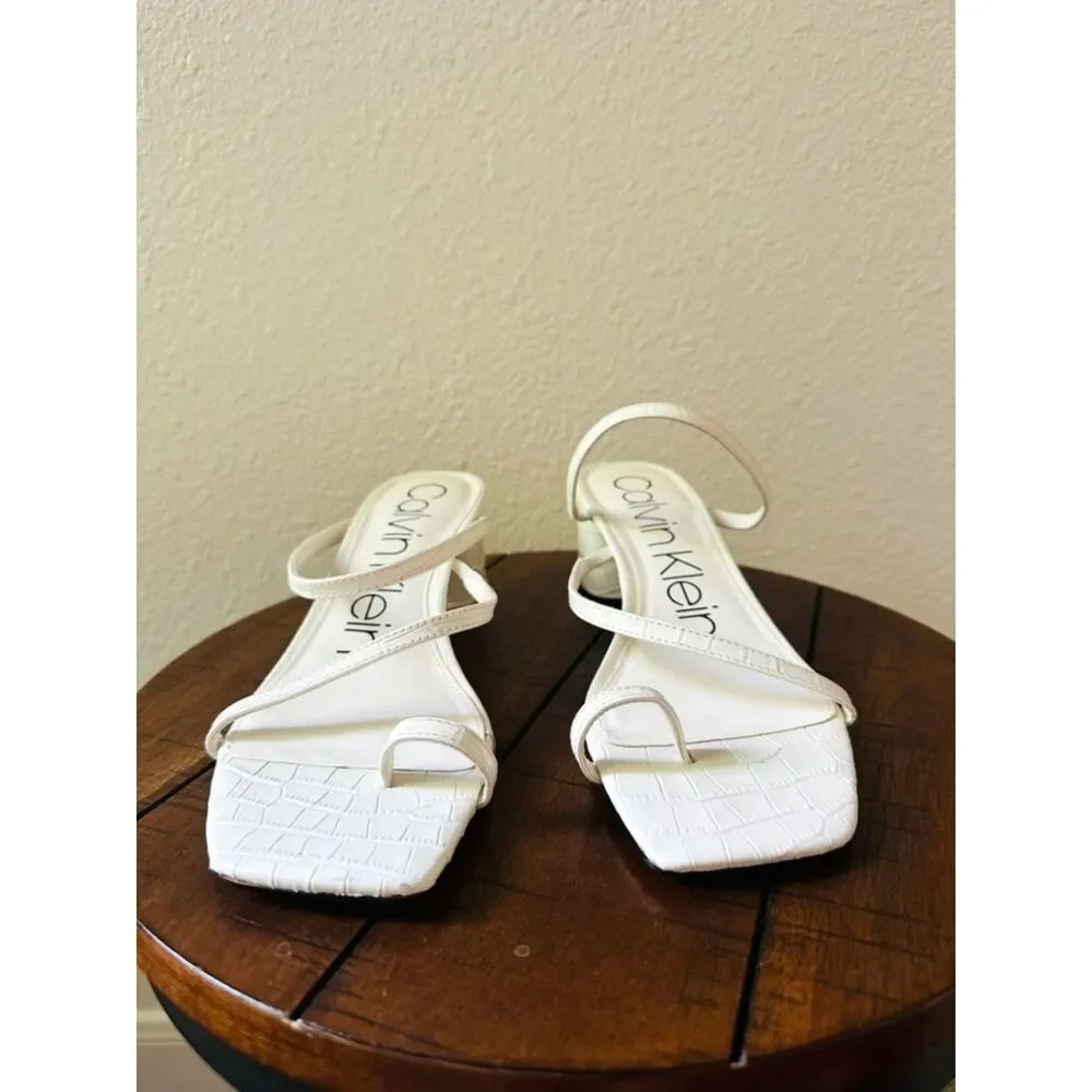 Calvin Klein Strappy Dress Sandals 9 Wedding Bridal Cocktail Formal White Belma